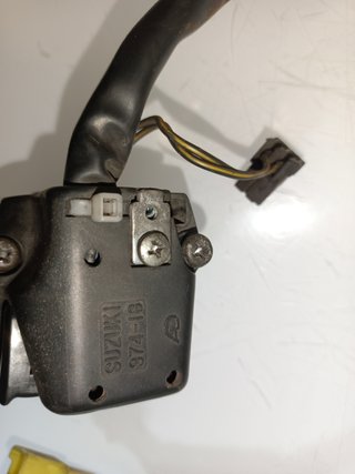 Piña izquierda luces Suzuki GS 500 de 2001