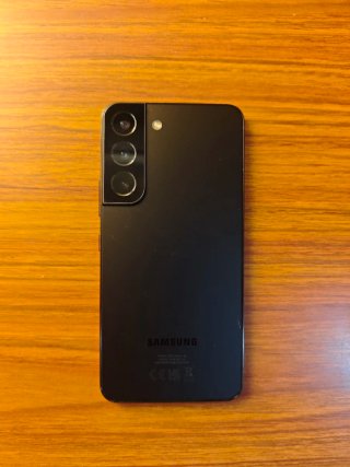 Samsung Galaxy S22 5G (128GB) Nero in ottime condizioni (10/10)