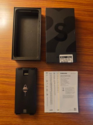 Samsung Galaxy S22 5G (128GB) Nero in ottime condizioni (10/10)