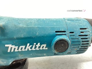 radial makita ga9050r
