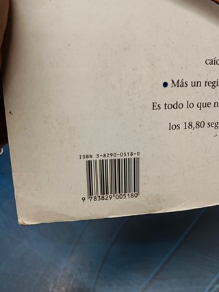 Libro, AVIONES DE PAPEL. RECORDS MUNDIALES PARA RECONSTRUIR. 16 MODELOS. MAS DE 60 AVIONES