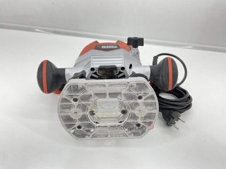 fresadora black and decker kw900e