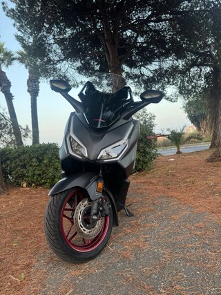 Honda Forza 125 Negra