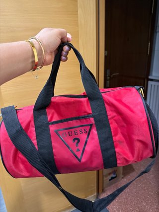 Bolsa deportiva Guess roja y negra
