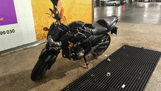 Kawasaki Z750 Naked Negra