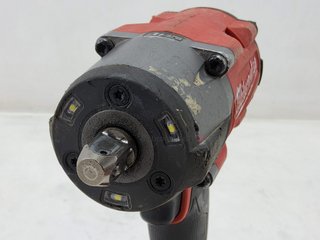 atornillador a bateria milwaukee m18 fmtiw2p12