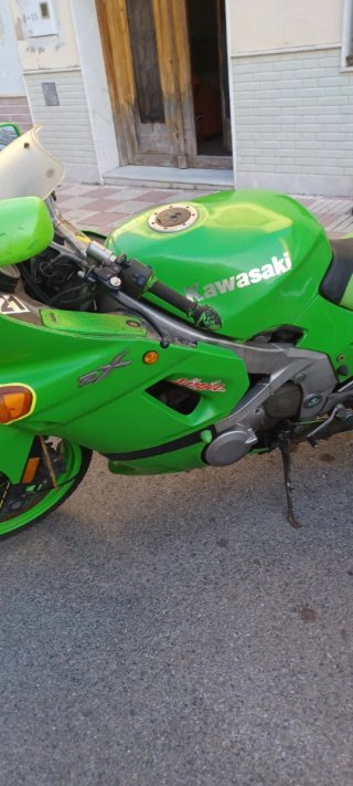 Kawasaki ZX600