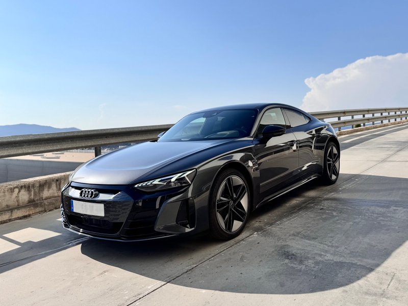 Audi e-tron GT 2023 - foto 1