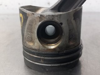 PISTON MERCEDES-BENZ VITO BASIC-KOMBI (639) 65194