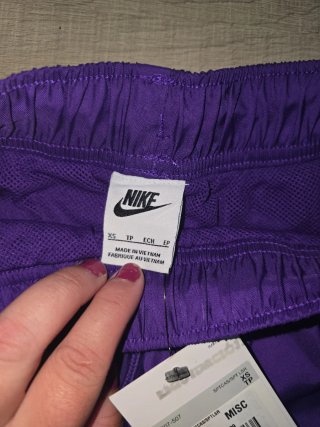 Pantalones cortos Nike Standard Fit Morado