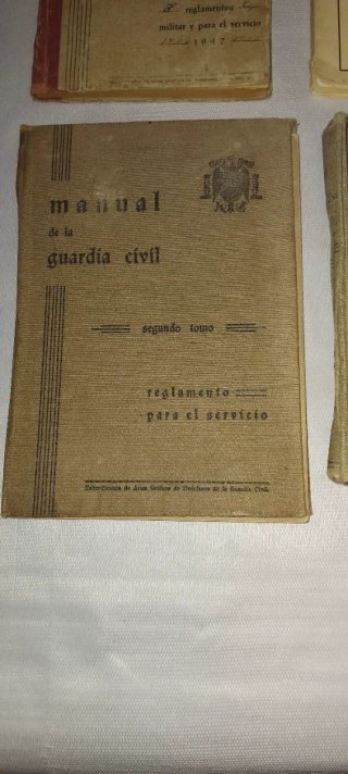 4 libri antichi della Guardia Civil