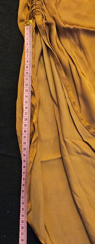 Falda midi satén marrón Stradivarius T-M