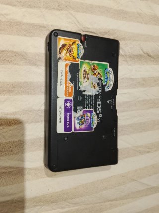 Nintendo DS Roja con pegatinas