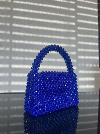 Bolso de fiesta pedrería negro y rojo y azul