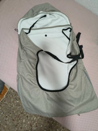 Mochila Portabebés Momcozy + Cobertor Invierno