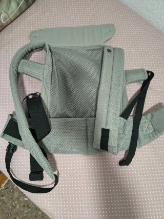 Mochila Portabebés Momcozy + Cobertor Invierno