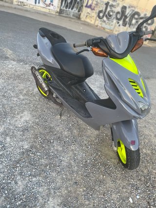 Yamaha Aerox 50cc Gris/Verde