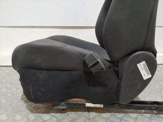 ASIENTO DELANTERO DERECHO A25A