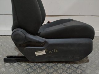 ASIENTO DELANTERO DERECHO A25A
