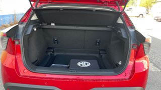 MG MG4 BEV 64KWH LUXURY 204 5P