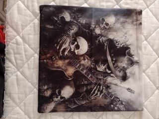 Funda Cojín Calavera Rock 45x45 cm