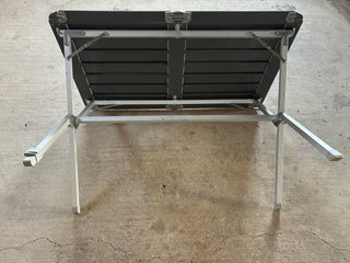Mesa Camping Trigano Plegable Aluminio