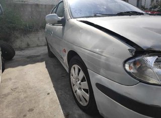 Faro antiniebla renault 7700420126 megane i 464699