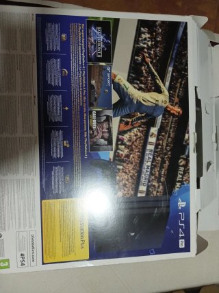 PS4 Pro Negra + Caja + Mando + Cables