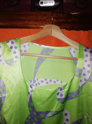 Blusa mujer verde estampada ligera