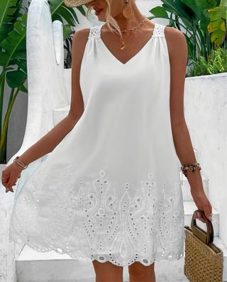Vestido blanco con bordado NUEVO