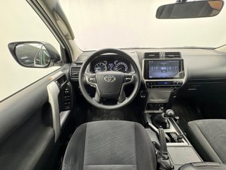 Toyota Land Cruiser 200 GX 5p MANUAL 204cv