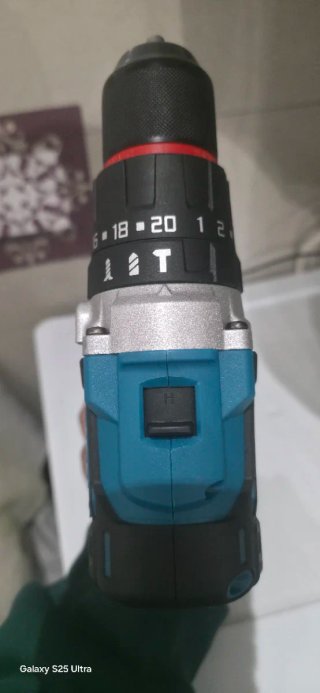 Atornilladora tipo Makita 18V 6.0Ah + Cargador