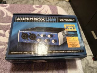 Monitores de Estudio Activos “Tannoy Reveal 402”