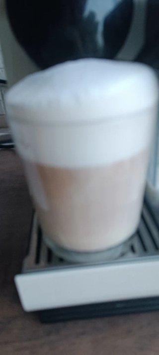 Cafetera Nespresso Latissima