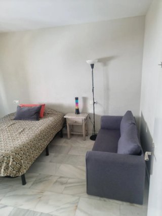 Alquiler habitación doble calahonda