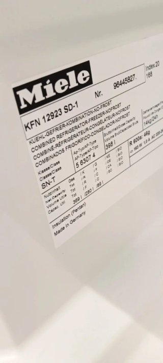 NEVERA COMBI MIELE NO FROST ENERGÍA A+