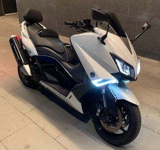 YAMAHA T-MAX 530 ABS