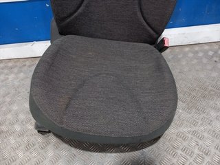 ASIENTO DELANTERO DERECHO NISSAN MICRA (K12E)