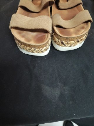 Sandalias Beige Velcro Plataforma Talla 38