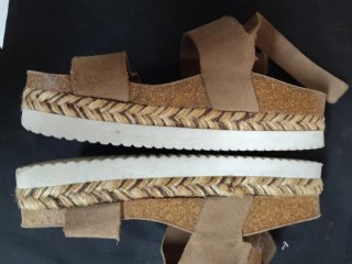 Sandalias Beige Velcro Plataforma Talla 38