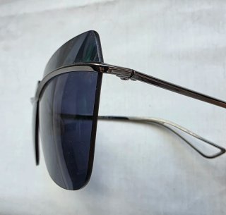 Gafas de sol Christian Dior negras y grises