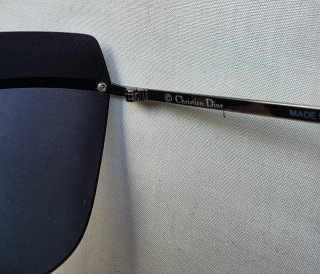 Gafas de sol Christian Dior negras y grises