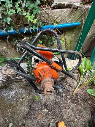 Ahoyadora Stihl con broca