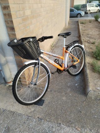 Bici Paseo/Ciudad 26 Mujer.COMO NUEVA!