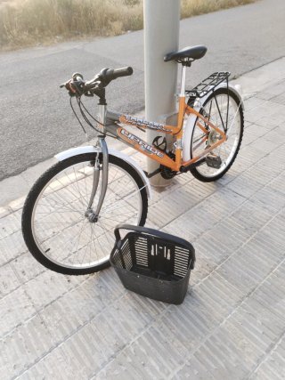 Bici Paseo/Ciudad 26 Mujer.COMO NUEVA!