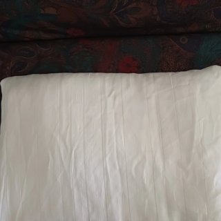 Tenda bianca molto grande