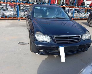 Asiento mercedes clase c (w203) berlina 220 484290