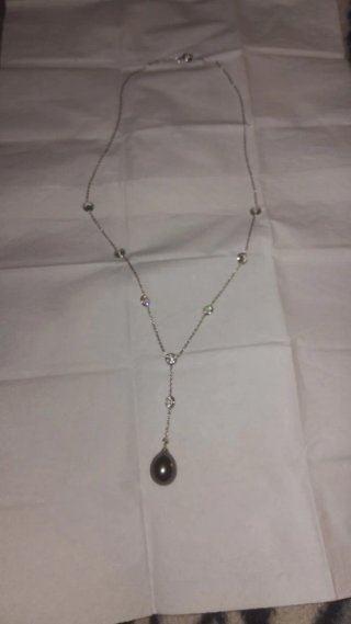 Collar de plata con perla negra