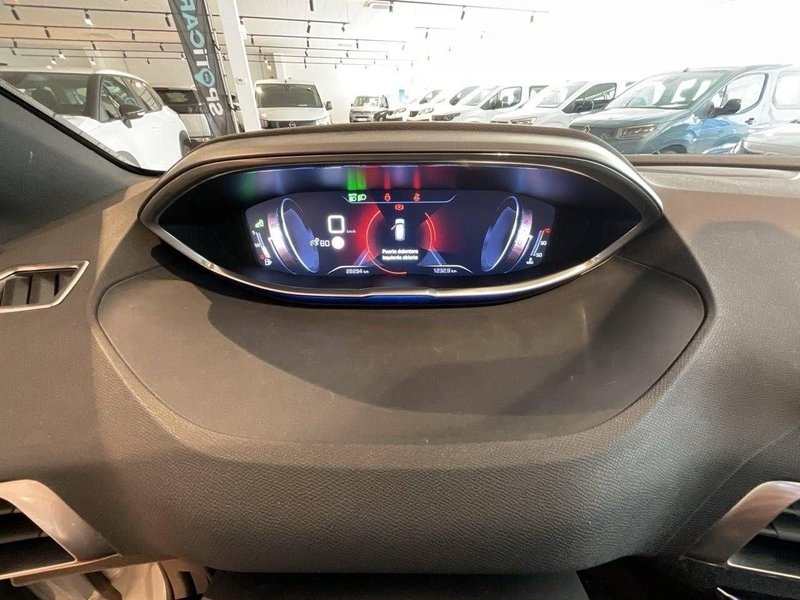 Peugeot 3008 2018, foto 13