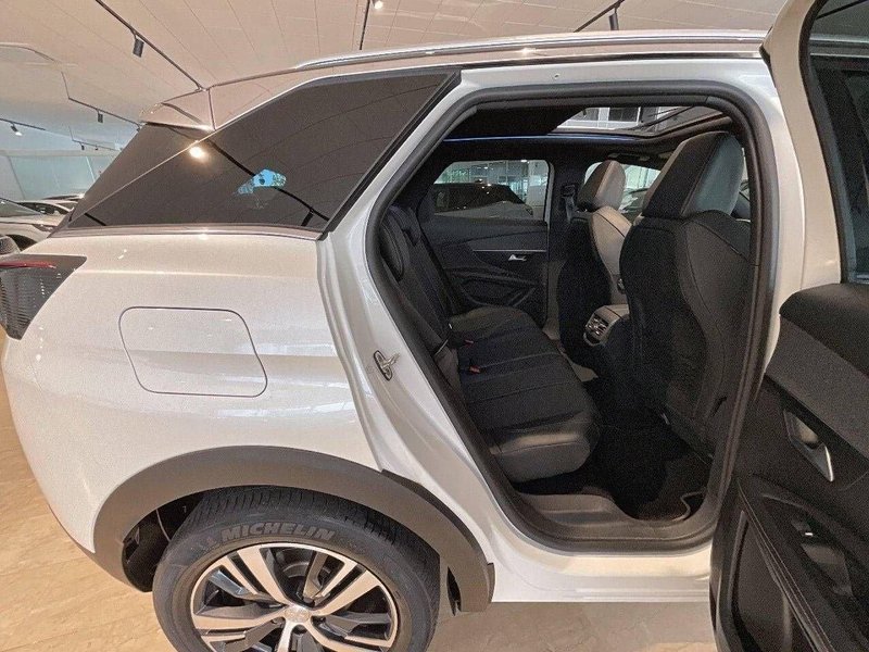 Peugeot 3008 2018, foto 22